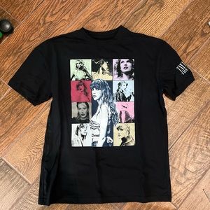 Taylor Swift The Eras Tour Shirt black size small